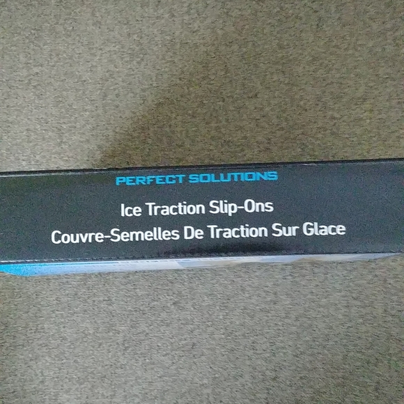 NWT ICE TRACTION SLIP-ON FOOTGEAR FOR ICE AND SNOW - Picture 5 of 9